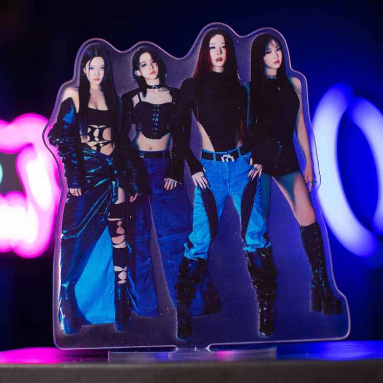 Фигурка акриловая K-POP: AESPA