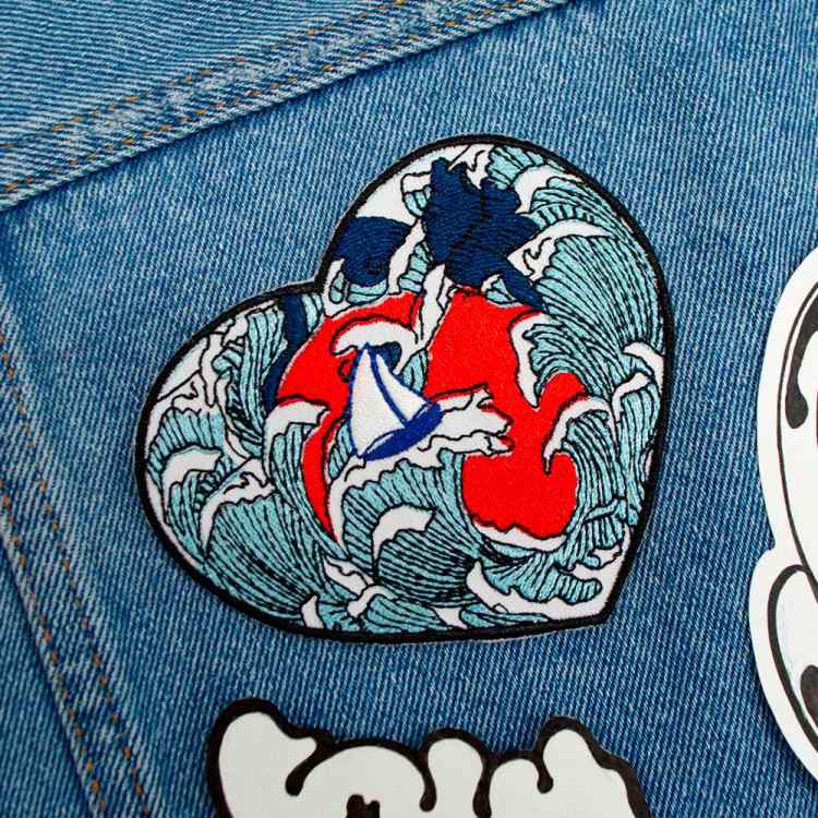 Нашивка Сердце с кораблём