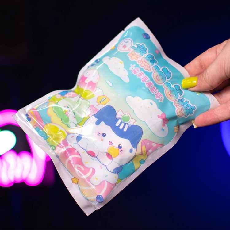 Фигурка гасяпон: Strawbweery Musta - Octopus Meo Meow Candy 