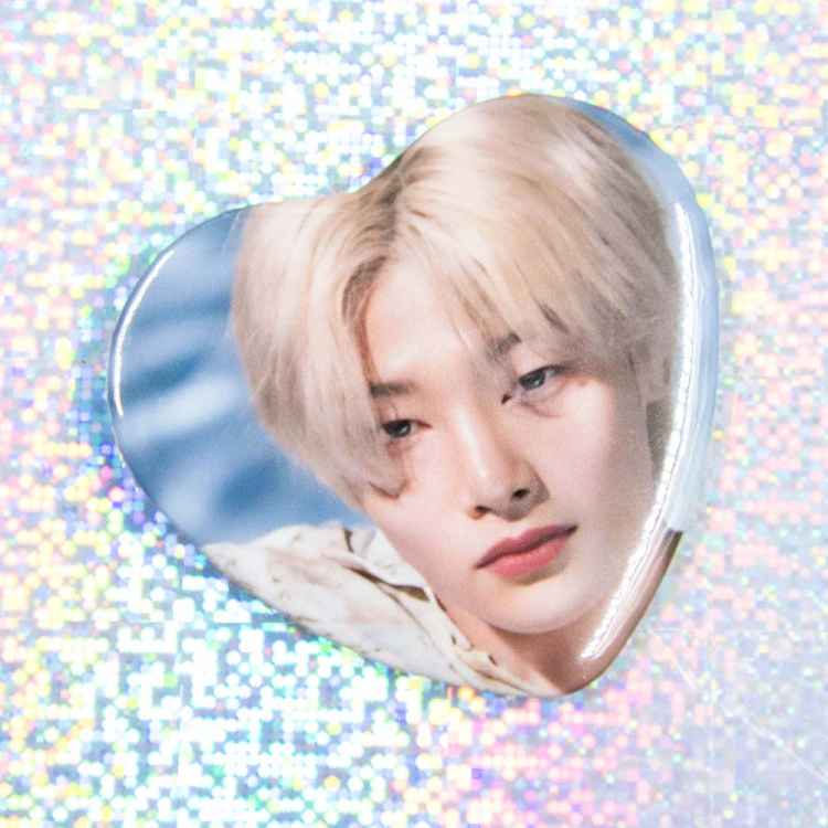 Значок сердце: Stray Kids: I.N