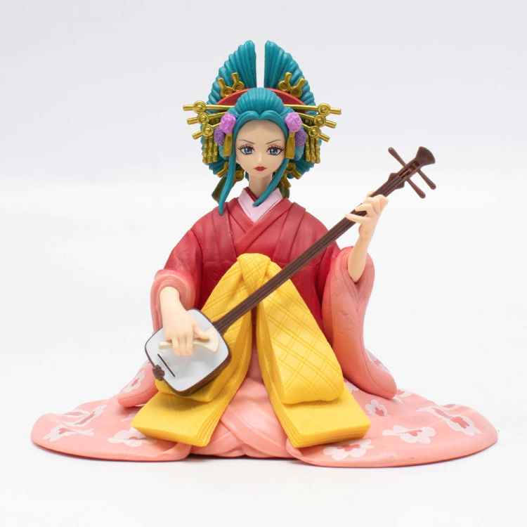 Фигурка BANDAI: One Piece: Комурасаки Фигурка BANDAI: One Piece: Комурасаки