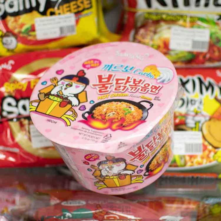 Острая лапша Samyang Hot Chicken Ramen со вкусом курицы в соусе карбонара