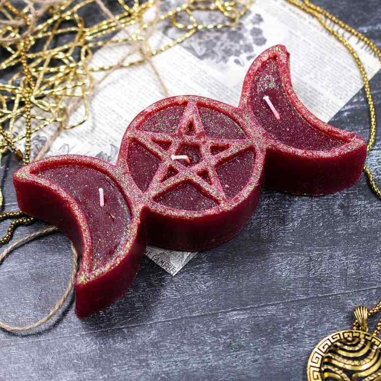 Свеча "Wicca": Красная