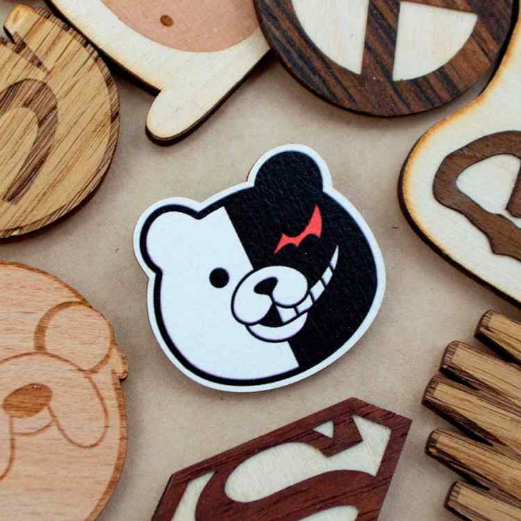 Значок деревянный Danganronpa: Монокума J624 Значок деревянный Danganronpa: Монокума J624
