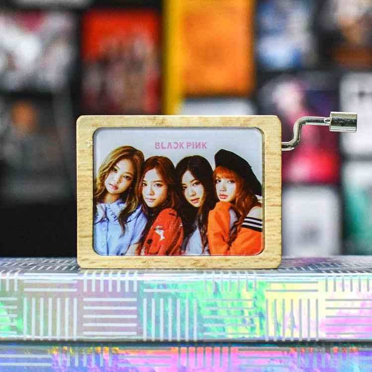 Шкатулка музыкальная Black Pink #2