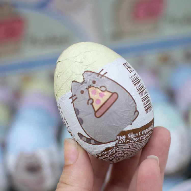 Яйцо шоколадное Mega Secret: Pusheen