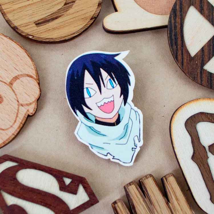Значок деревянный Noragami: Ято J211