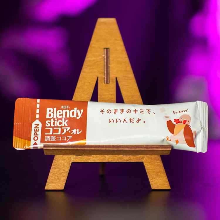 Кофе AGF Бленди Холодный с молоком и сахаром в стике (Япония)