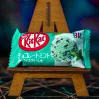 Шоколад KitKat x Baskin-Robbins: Мятное мороженное (Япония)