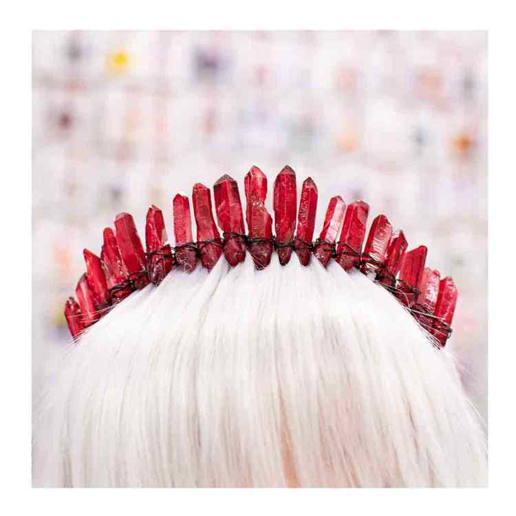 Диадема декоративная: красная (черный)