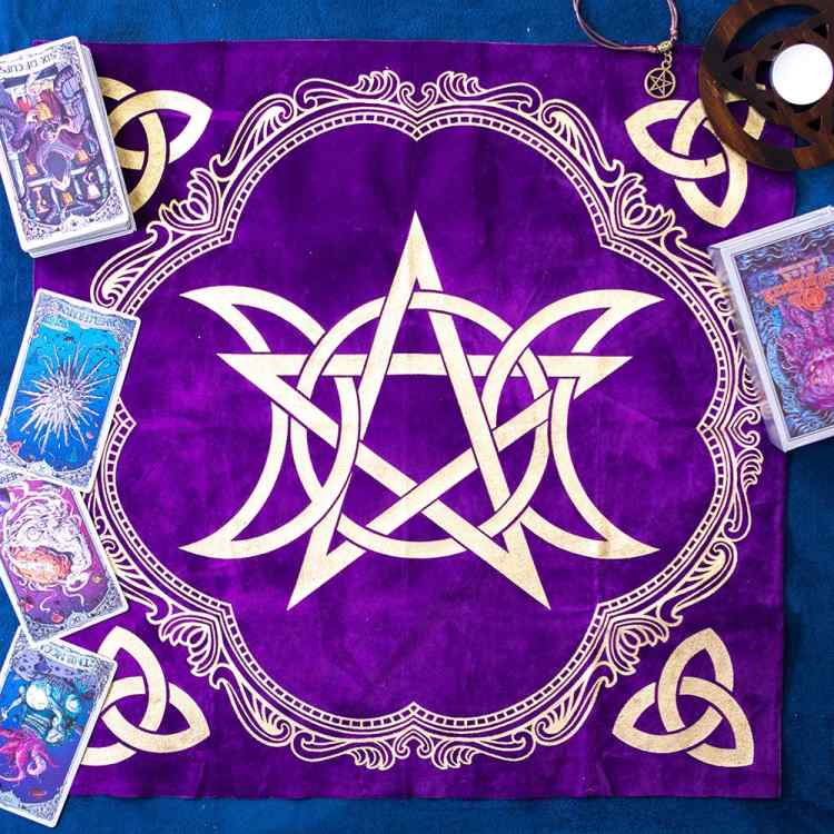 Скатерть для гаданий: Wicca (фиолетовая)