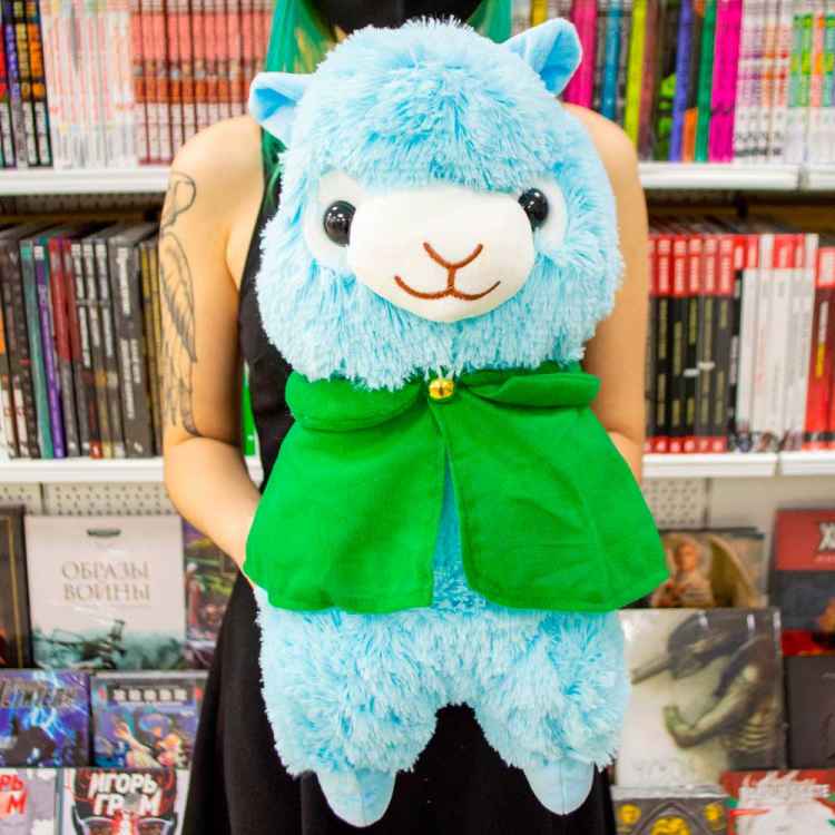 Мягкая игрушка Альпака в плаще (40 см)