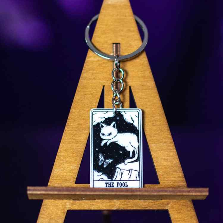 Брелок акриловый Tarot: The fool