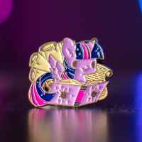 Пин My Little Pony: Friendship is Magic: Твайлайт