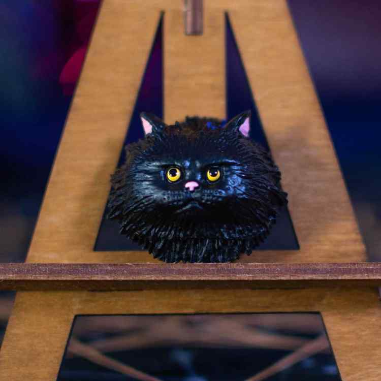 Фигурка магнит Кошачья метла: Черная 
