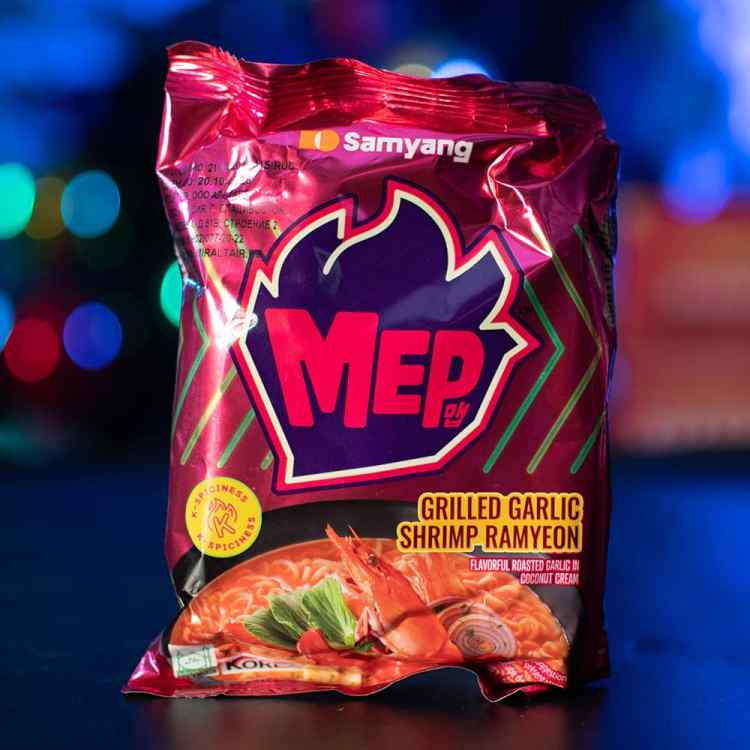 Лапша острая Samyang MEP со вкусом креветок на гриле с чесноком Лапша острая Samyang MEP со вкусом креветок на гриле с чесноком