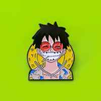 Пин One Piece: Луффи в очках
