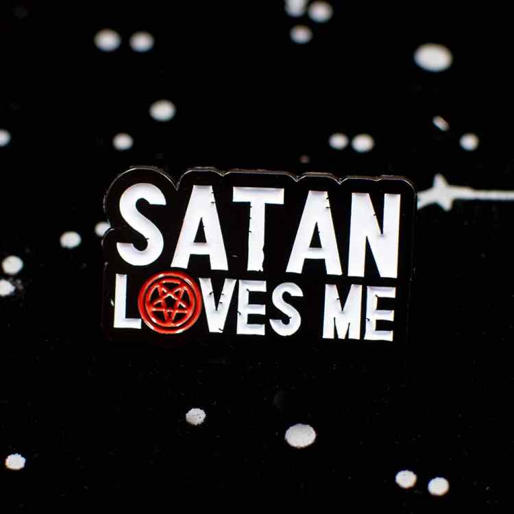 Пин Satan Loves me
