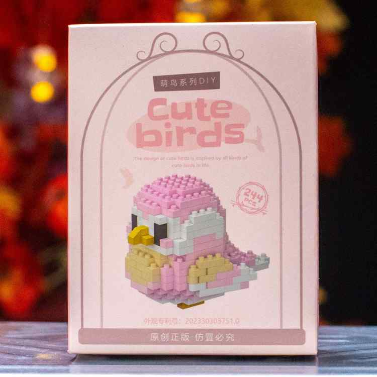 Конструктор Bricks Cute birds: Попугай розовый
