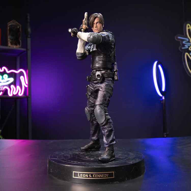 Фигурка Resident Evil: Леон 