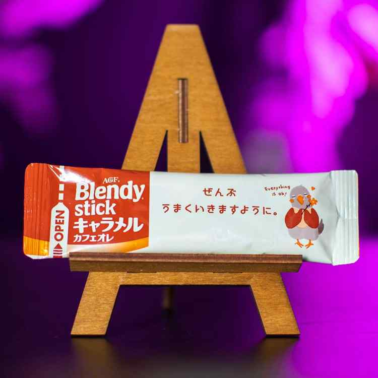Кофе AGF Бленди Карамельный с молоком в стике (Япония)