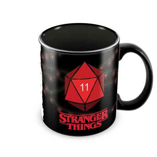 Кружка Stranger things: Гирлянда
