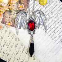 Кулон "Мышь летучая с камнями"