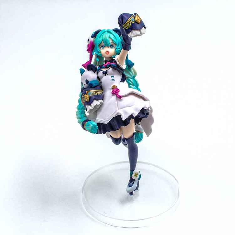 Фигурка Taito: Hatsune Miku: Мику с пандой 