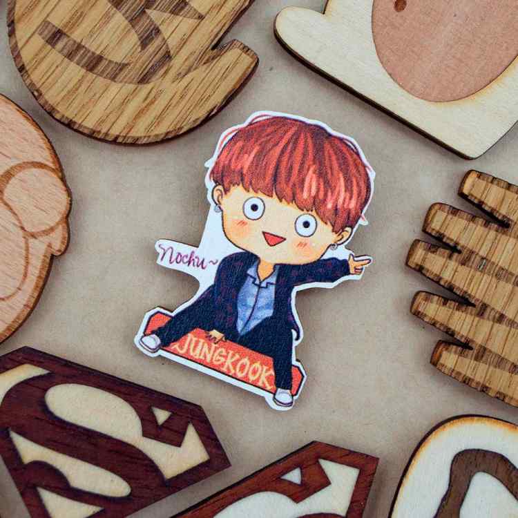 Значок деревянный KPOP: JUNGKOOK K22